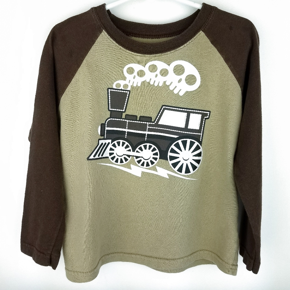 Childs Baseball T-shirt with Skulls sz. 4T